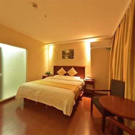 Greentree Inn Shanghai Songjiang District Yanshou Road Li Ta Express Hotel Zhujing Dış mekan fotoğraf